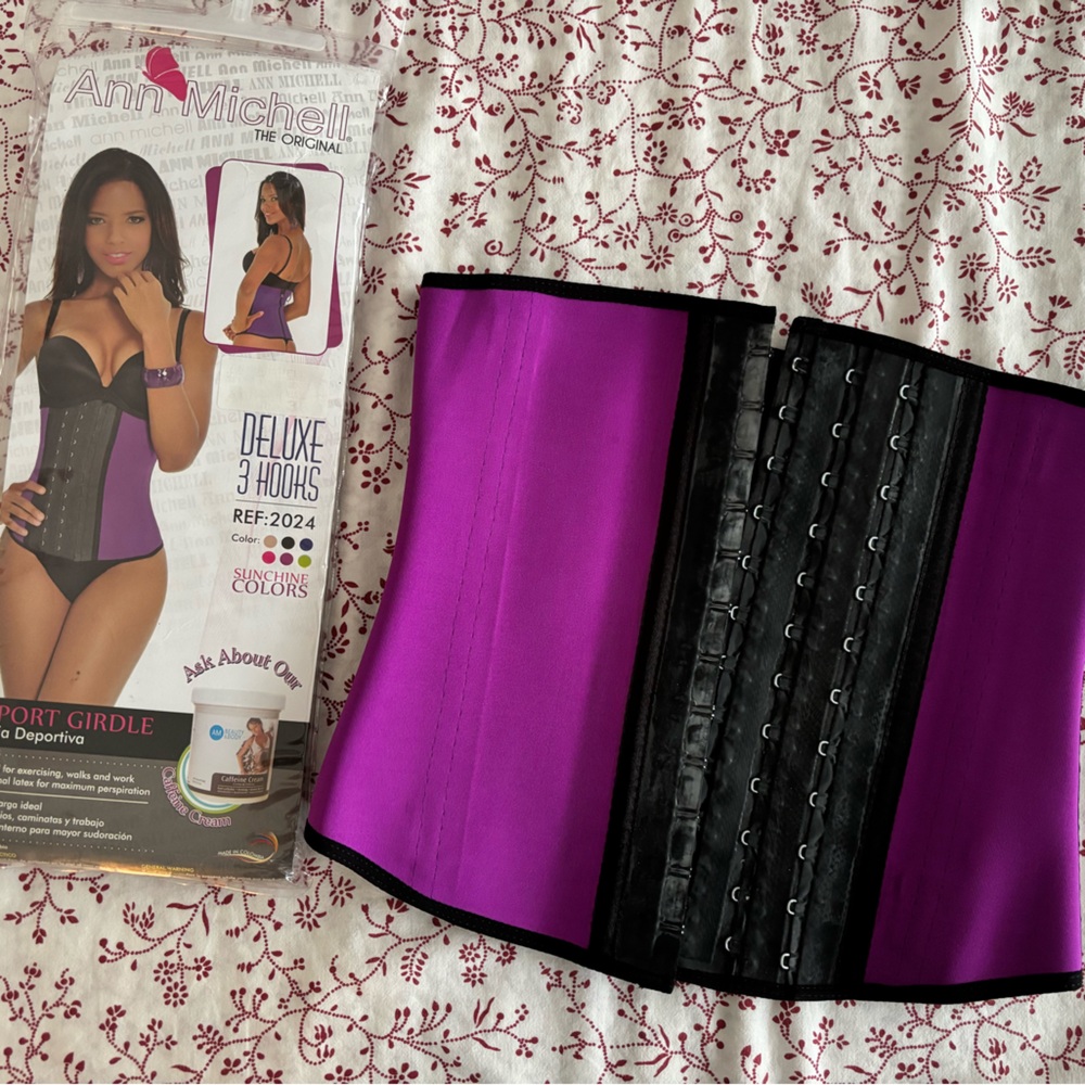 Waist trainer